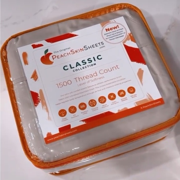 GENTLY USED; PeachSkinSheets gently used marshmallow and toasted almond